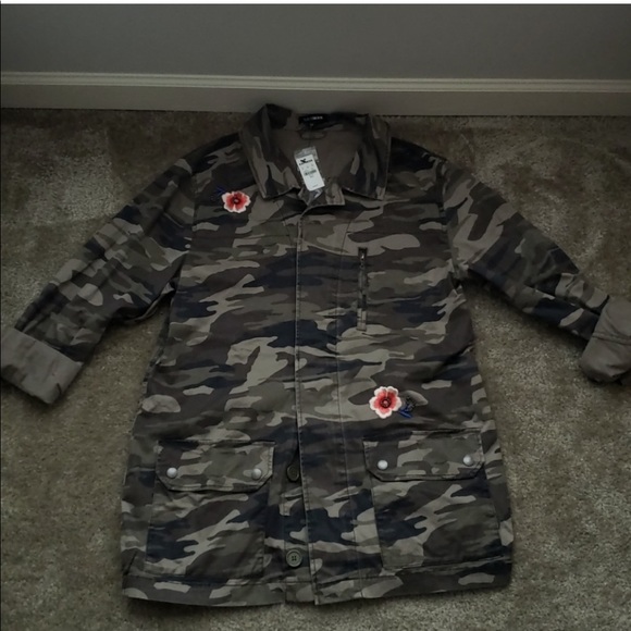 Express Camo embroidered jacket - Picture 3 of 7